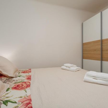 Apartment Agnese2 Rovinj Exterior photo