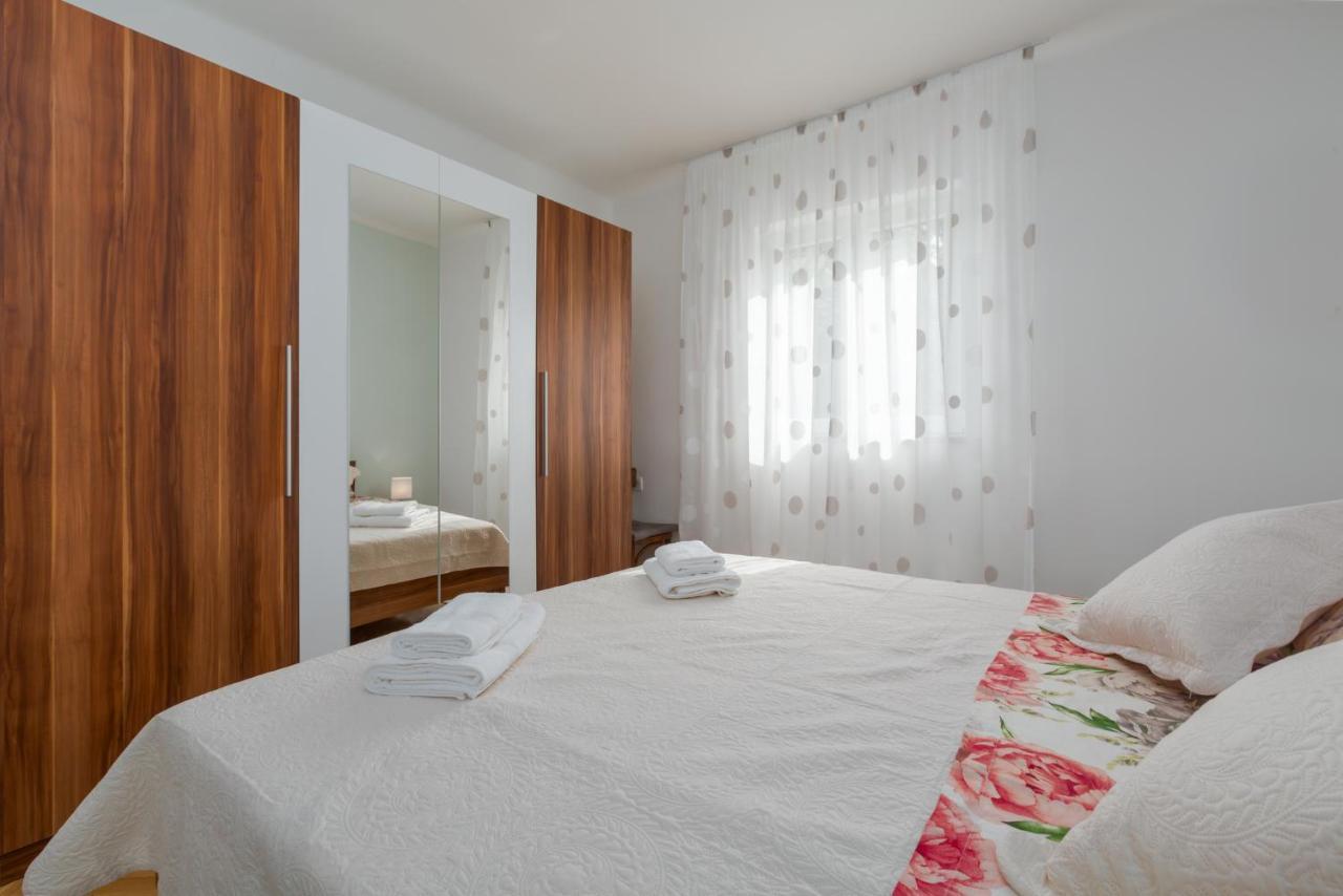Apartment Agnese2 Rovinj Exterior photo