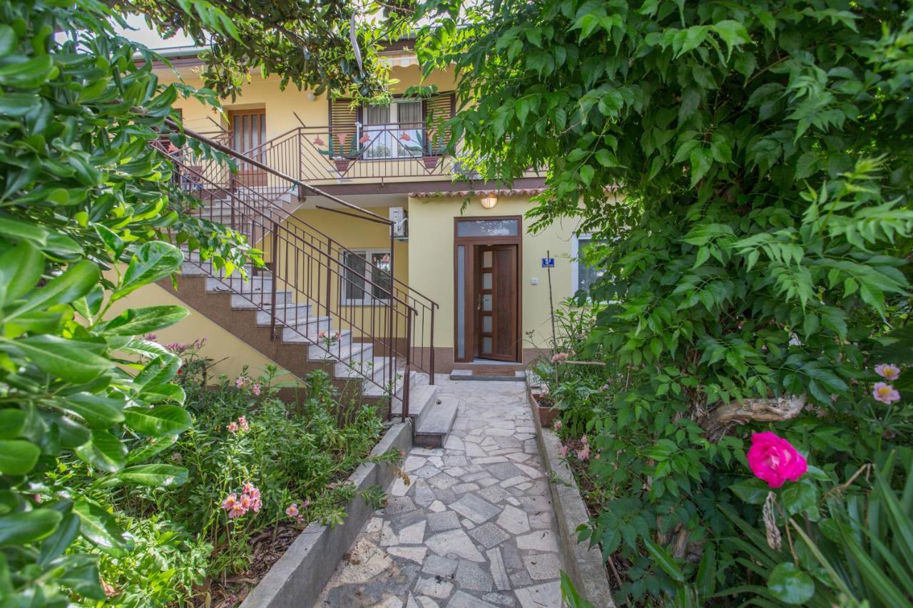 Apartment Agnese2 Rovinj Exterior photo